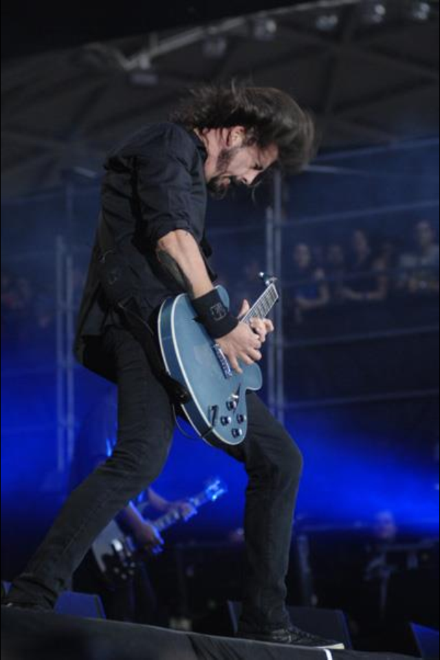 Dave shredding his Gibson Trini Lopez guitar
